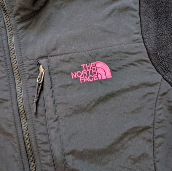 The North Face Women's Fleece Jacket (S) - Picture 3 of 8